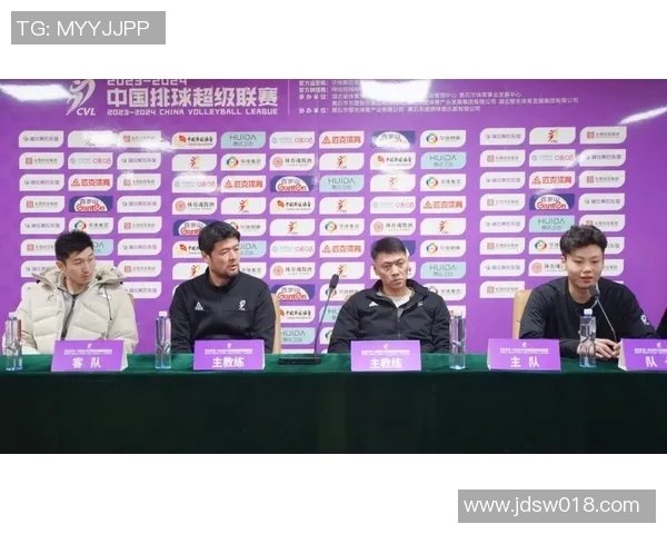 男排联赛常规赛精彩战报回顾各队表现亮眼争夺激烈 男排联赛常规赛精彩战报回顾各队表现亮眼争夺激烈