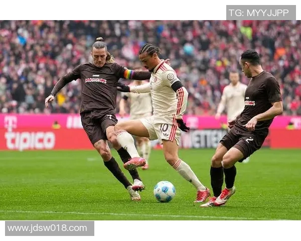 萨内精彩进球助力拜仁慕尼黑在德甲赛场再创辉煌