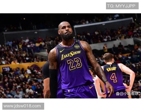 湖人终于迎来胜利！詹姆斯独得40分，领军击败勇士