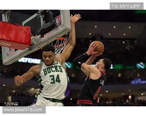 雄鹿119-102力克公牛,扬尼斯统治全场引爆激情! 雄鹿119-102力克公牛,扬尼斯统治全场引爆激情!